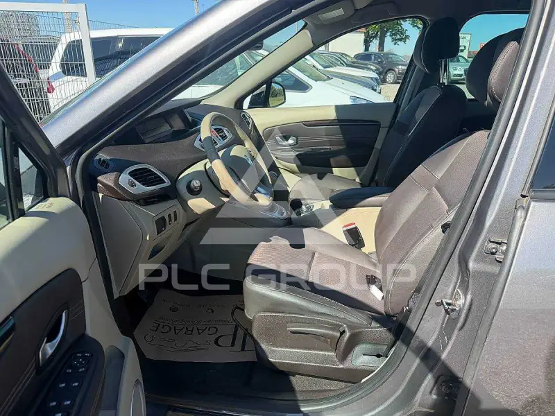 2009 Renault Grand Scenic