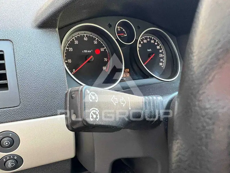 2009 Opel Astra