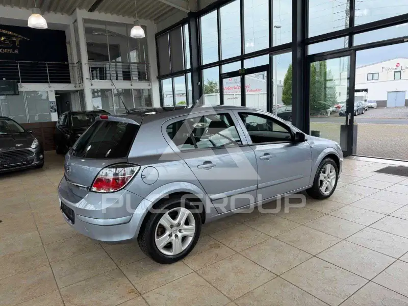 2009 Opel Astra