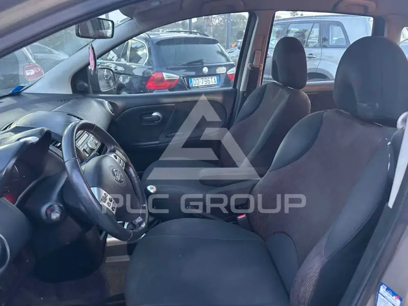 2010 Nissan Note