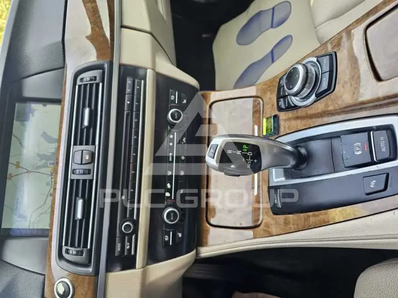 2010 BMW 523