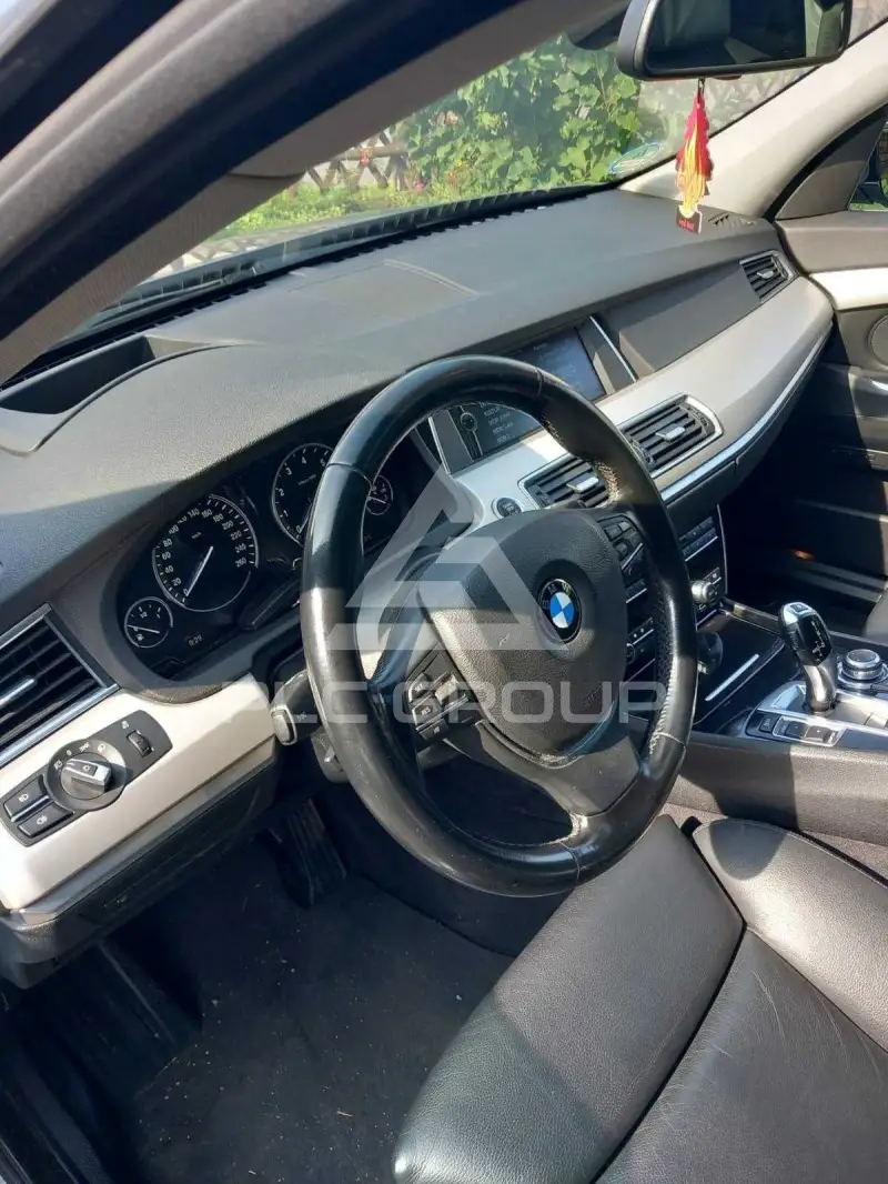 2010 BMW 523
