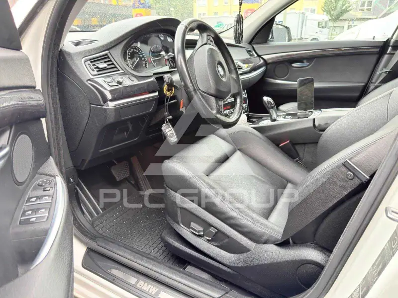 2010 BMW 523