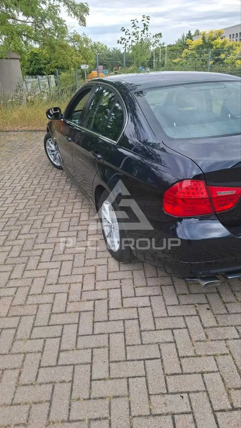 2010 BMW 330