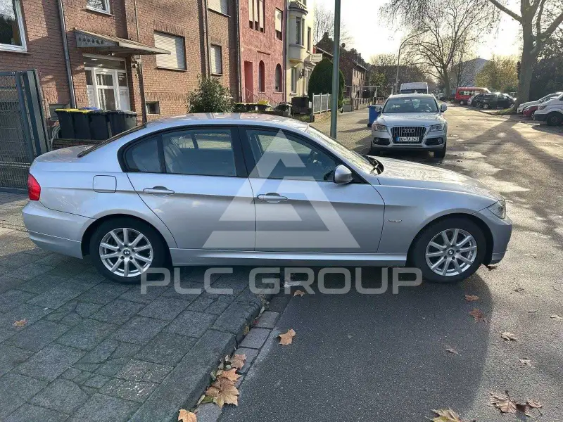 2010 BMW 330