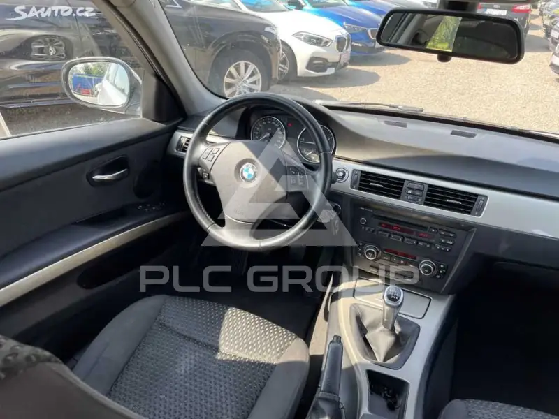 2010 BMW 330