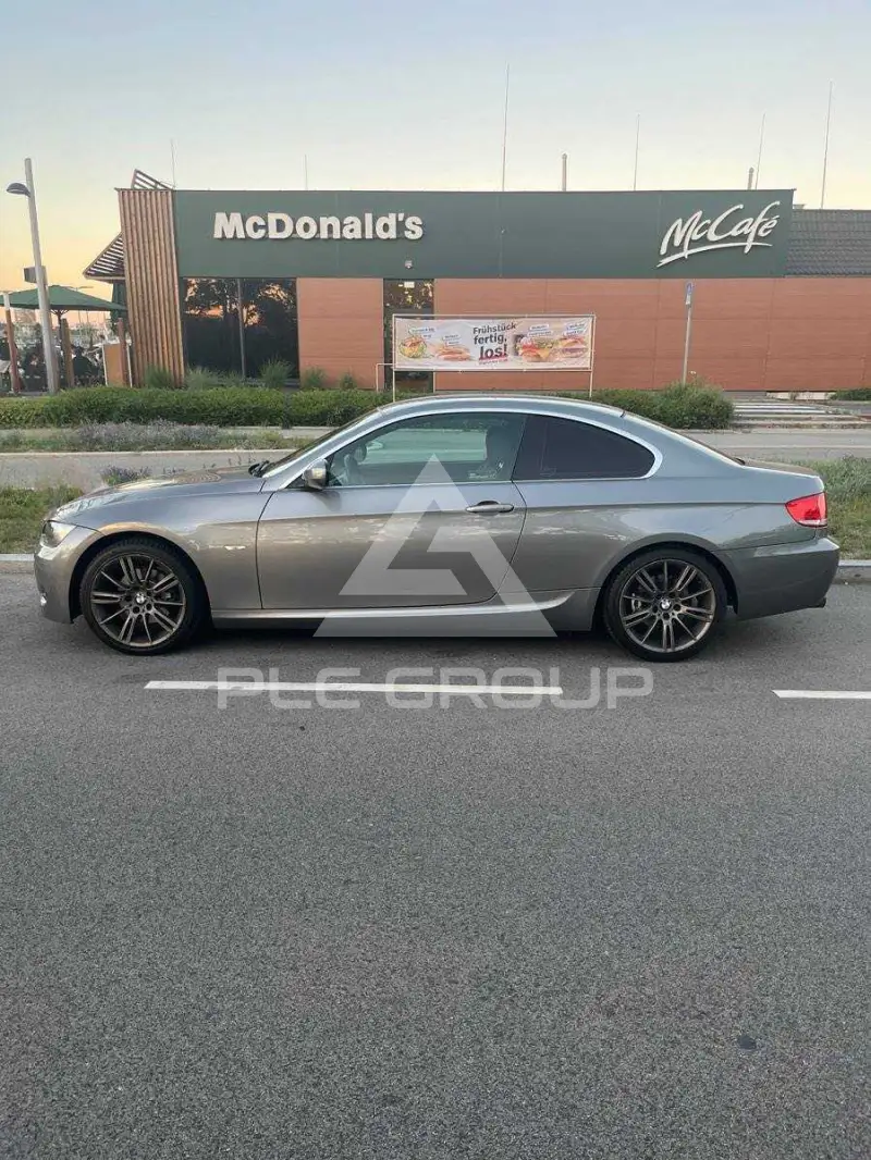 2010 BMW 330