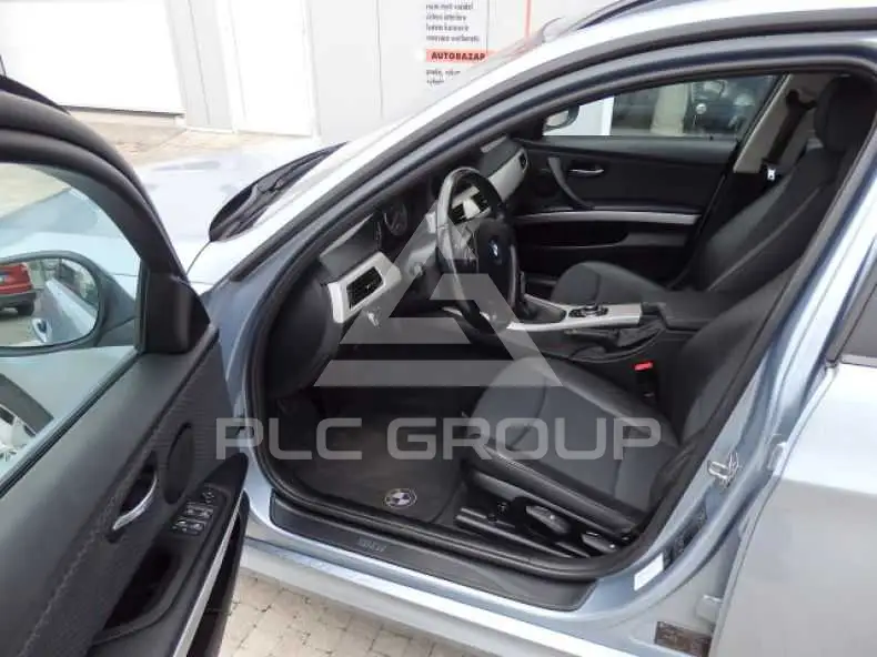 2010 BMW 330