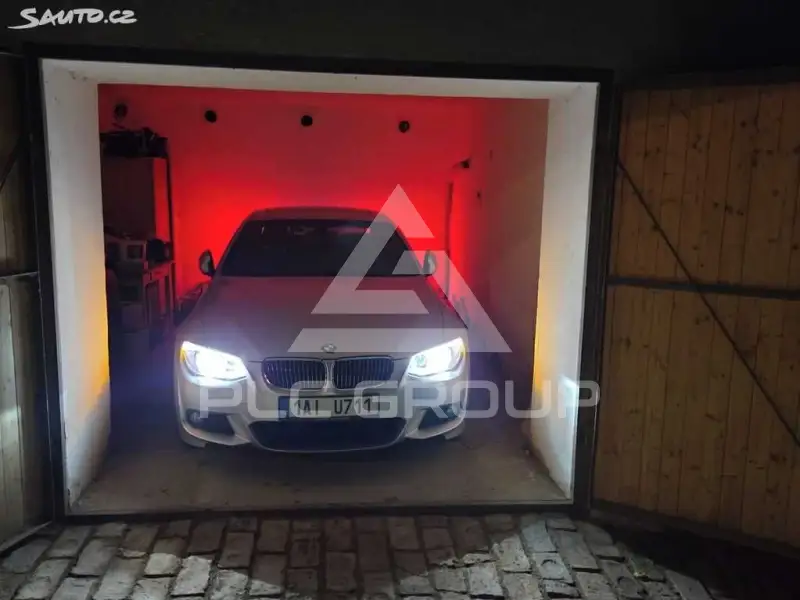 2010 BMW 330