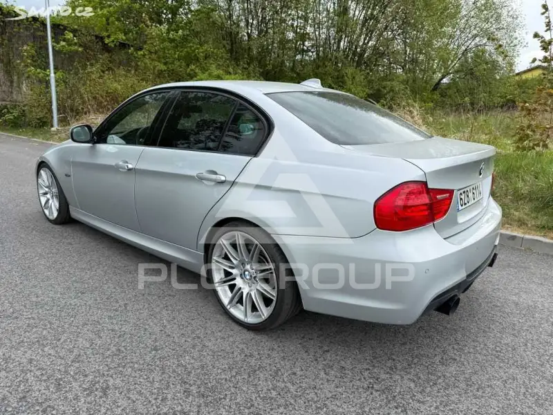 2010 BMW 330