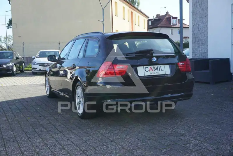2010 BMW 330