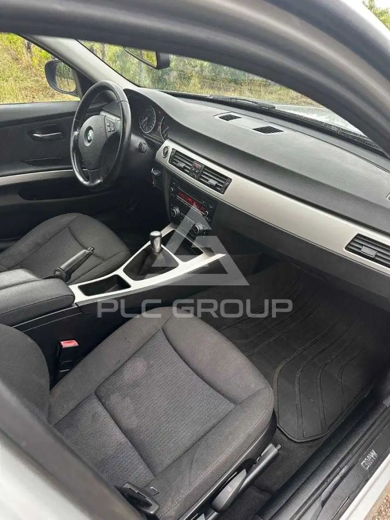 2010 BMW 330