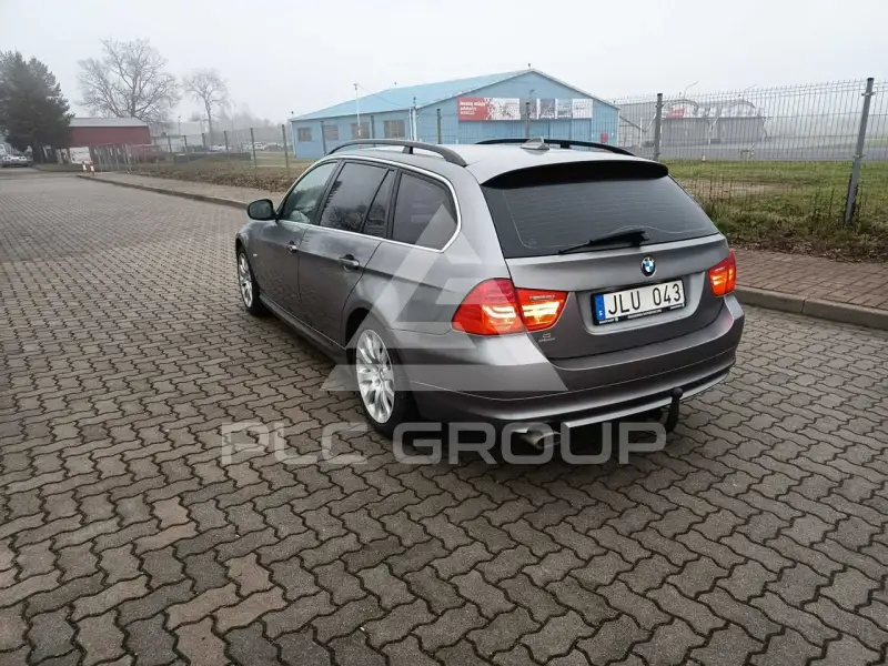 2010 BMW 330