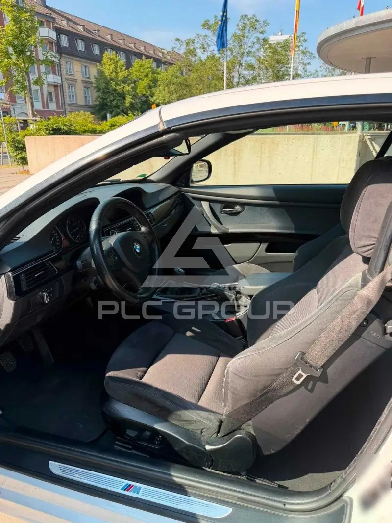 2010 BMW 330