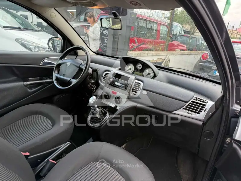 2010 Lancia YPSILON