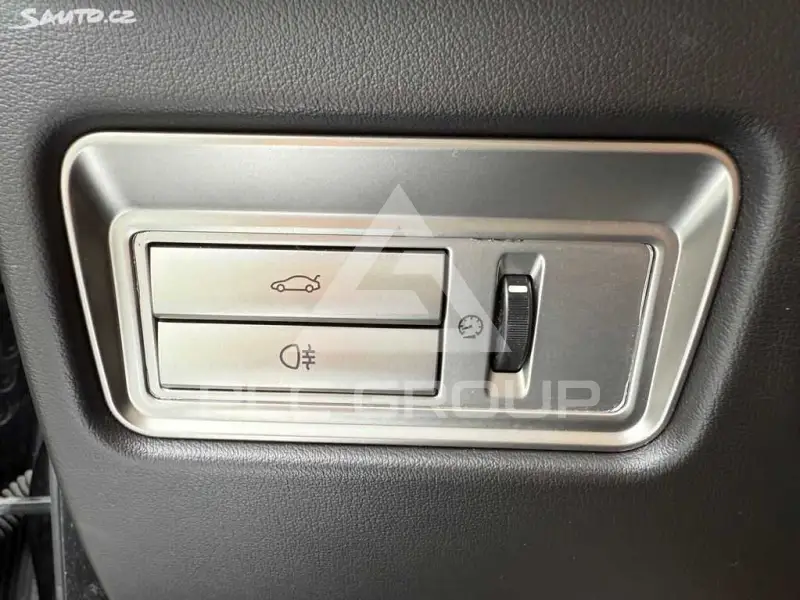 2010 Jaguar XF
