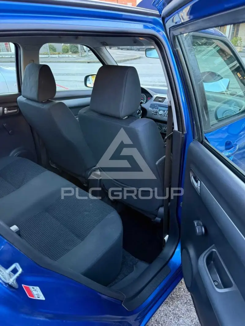 2010 Suzuki SWIFT