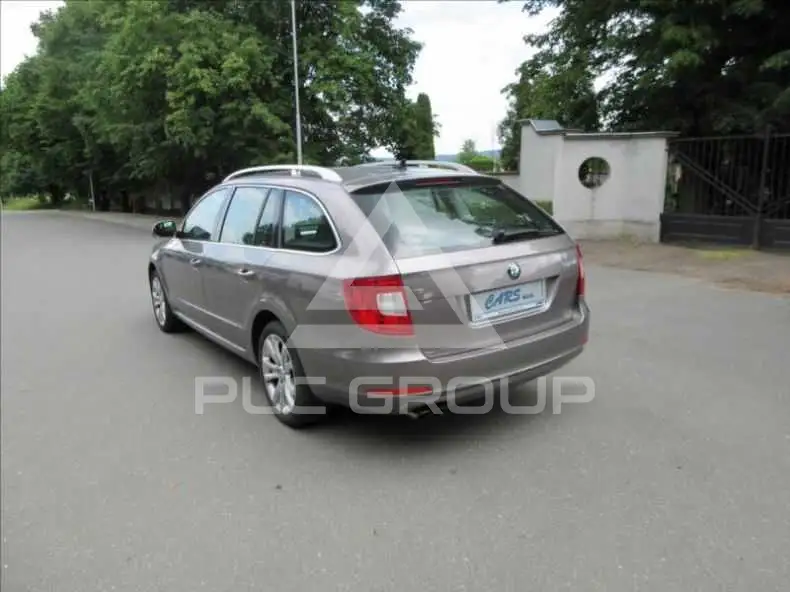 2010 Skoda Superb