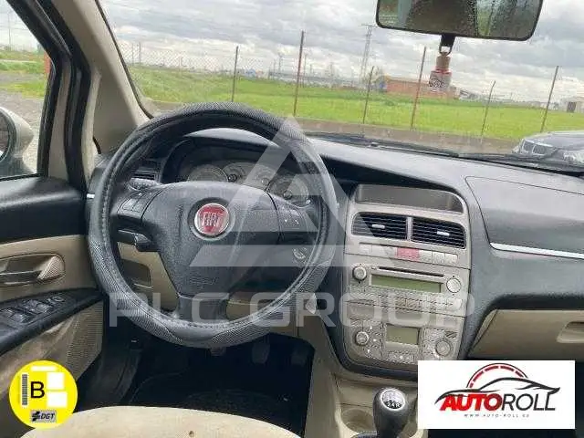 2010 Fiat Linea