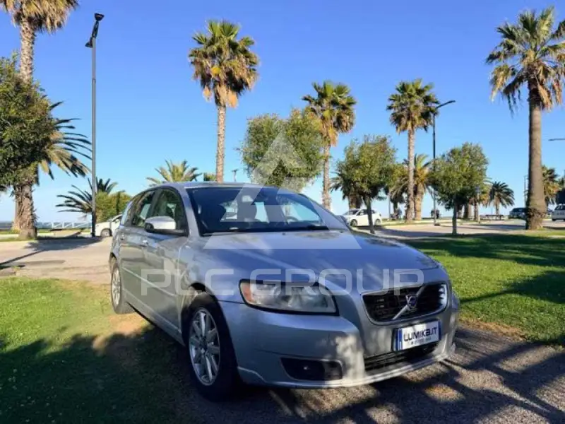 2010 Volvo V50