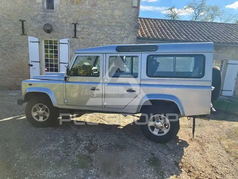 2010 Land Rover DEFENDER