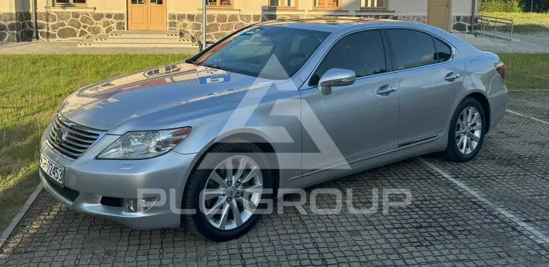 2010 Lexus LS