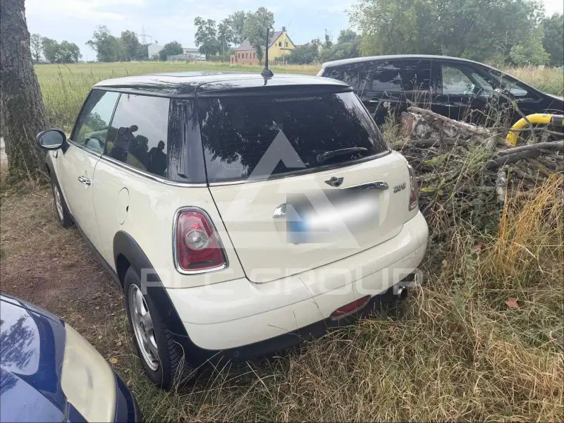 2010 Mini COOPER