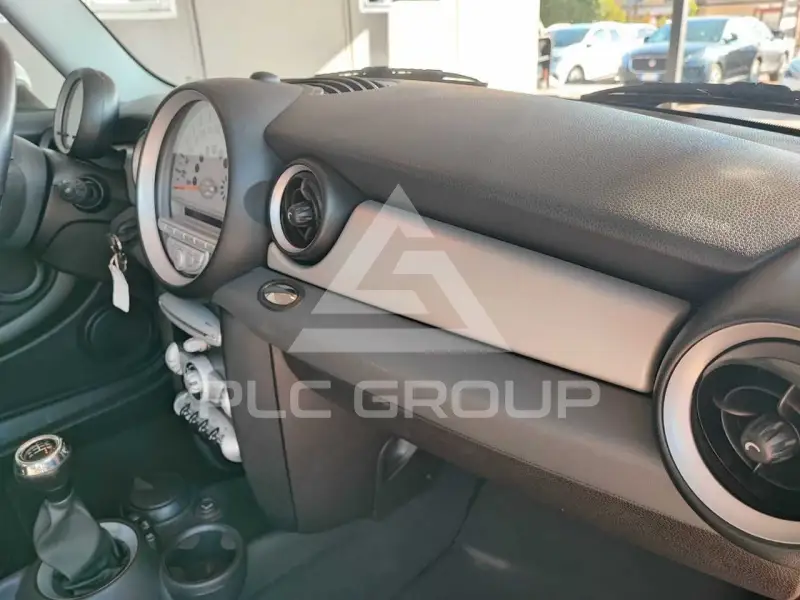 2010 Mini COOPER