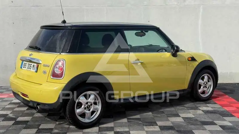 2010 Mini COOPER