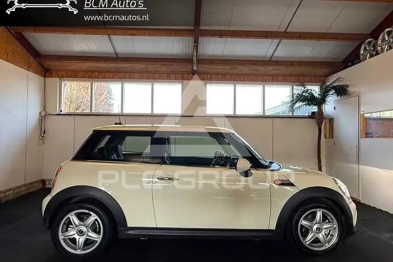 2010 Mini COOPER