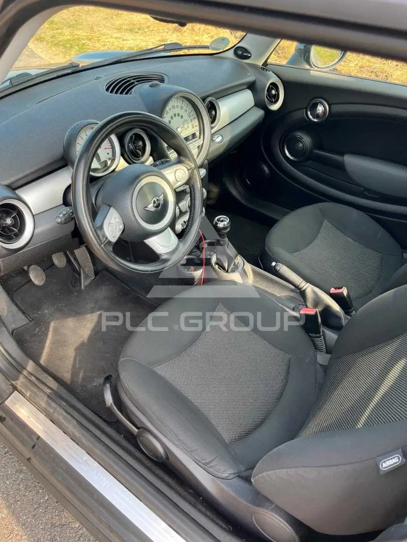 2010 Mini COOPER