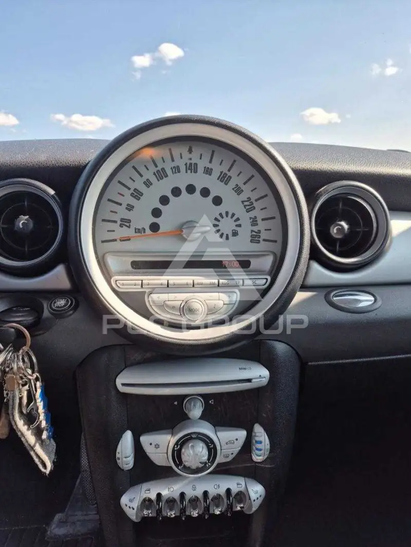 2010 Mini COOPER