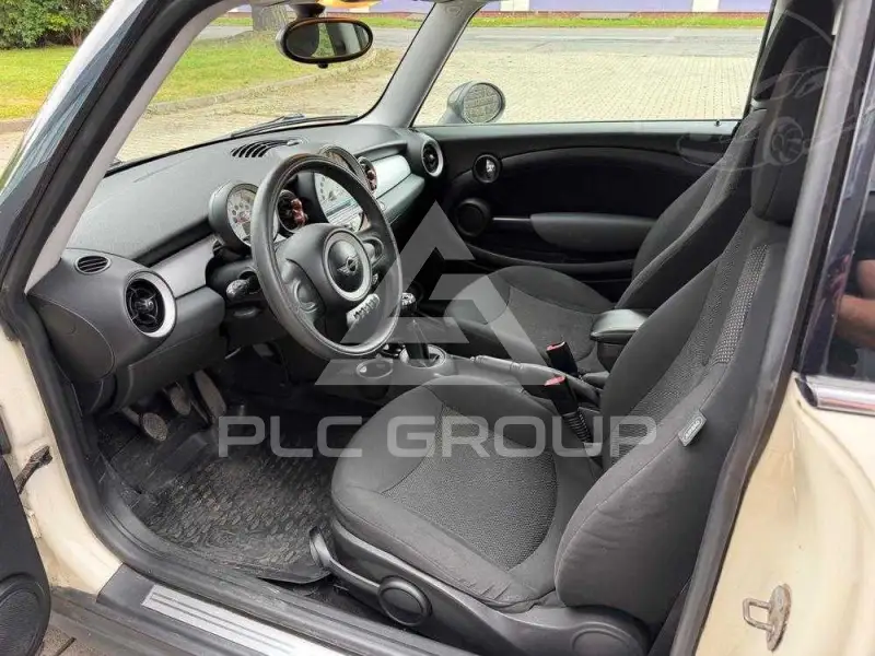 2010 Mini COOPER