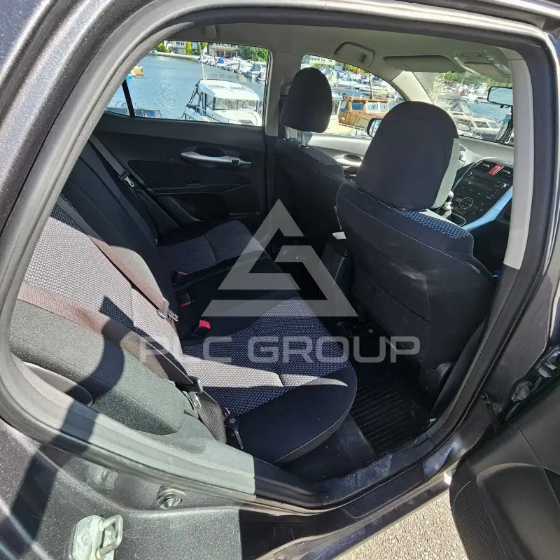 2010 Toyota AURIS