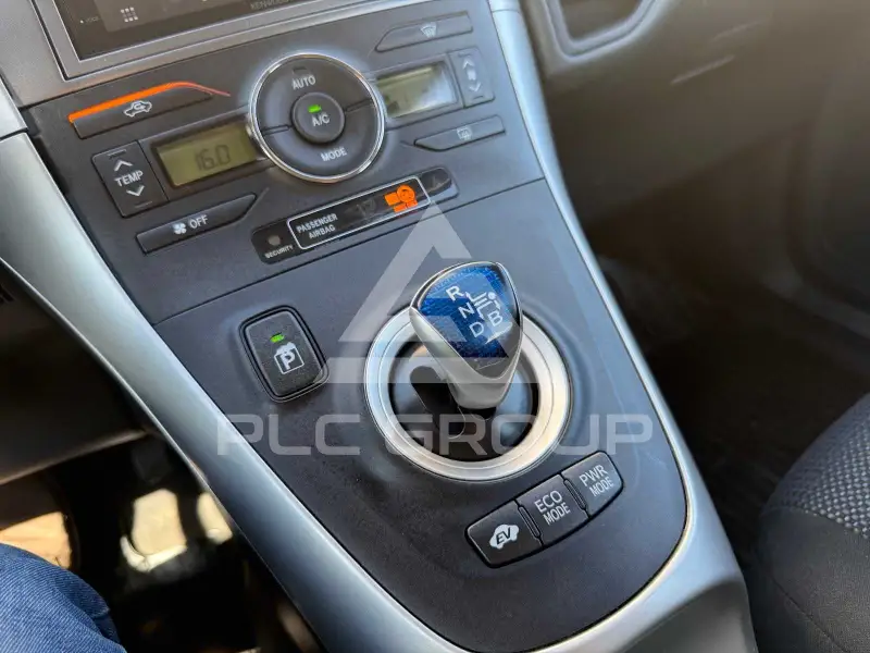 2010 Toyota AURIS