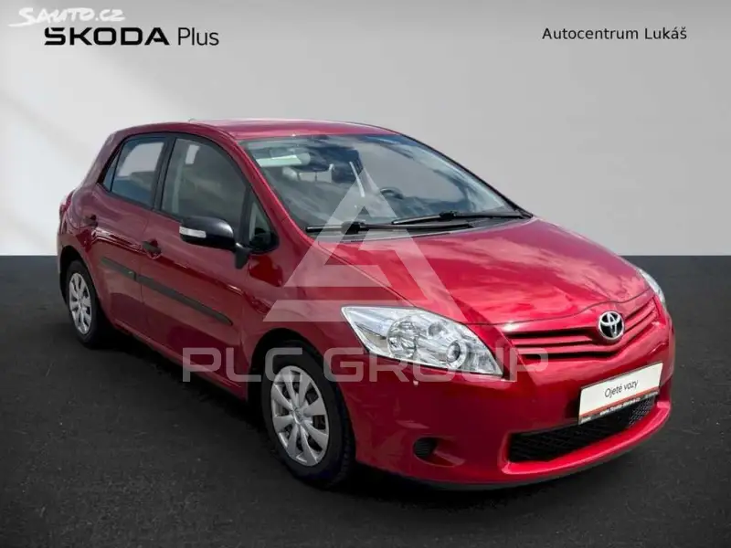 2010 Toyota AURIS