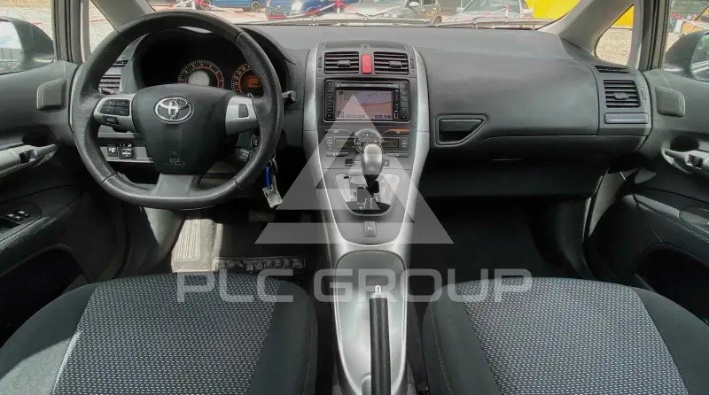 2010 Toyota AURIS