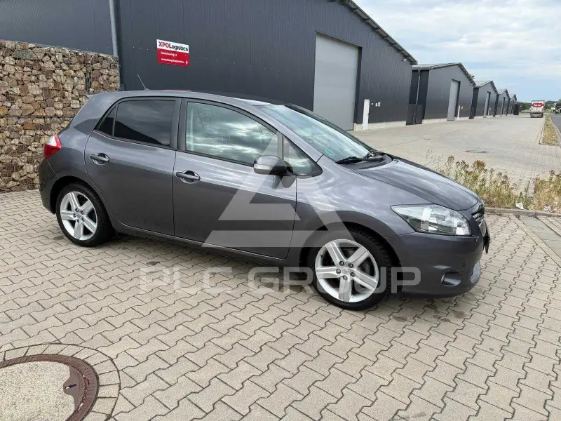 2010 Toyota AURIS