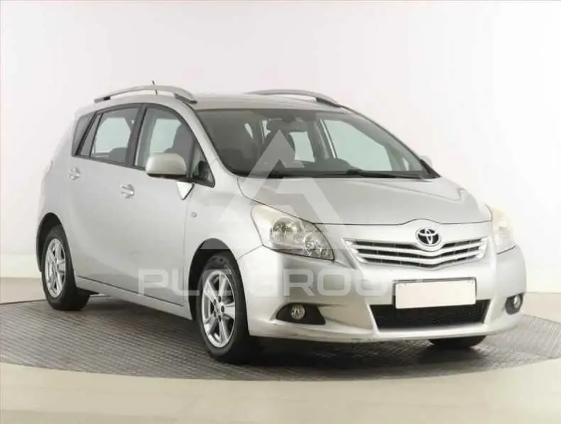 2010 Toyota VERSO