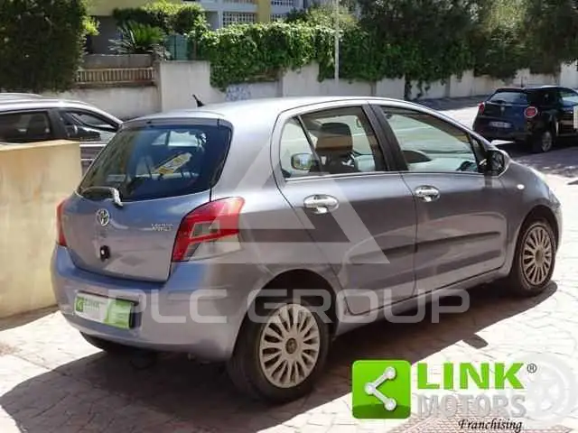 2010 Toyota YARIS