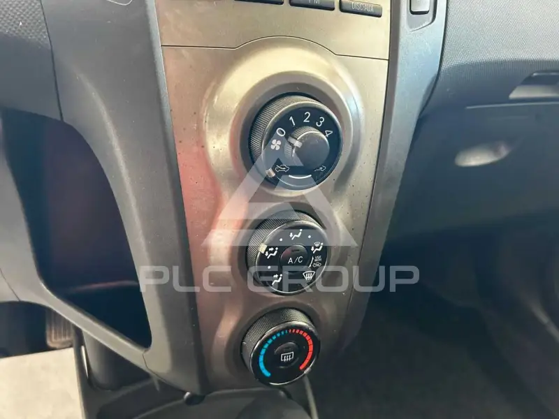 2010 Toyota YARIS