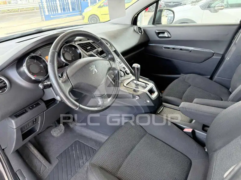 2010 Peugeot 5008