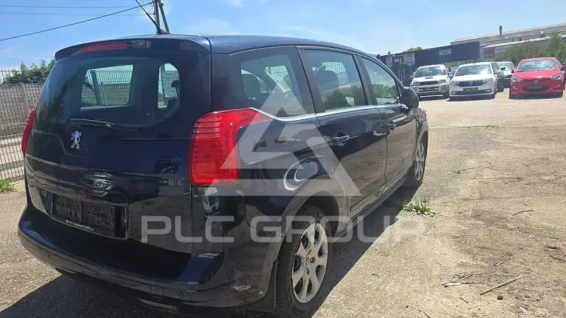 2010 Peugeot 5008