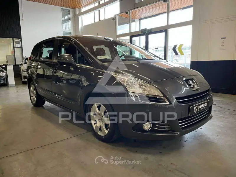 2010 Peugeot 5008