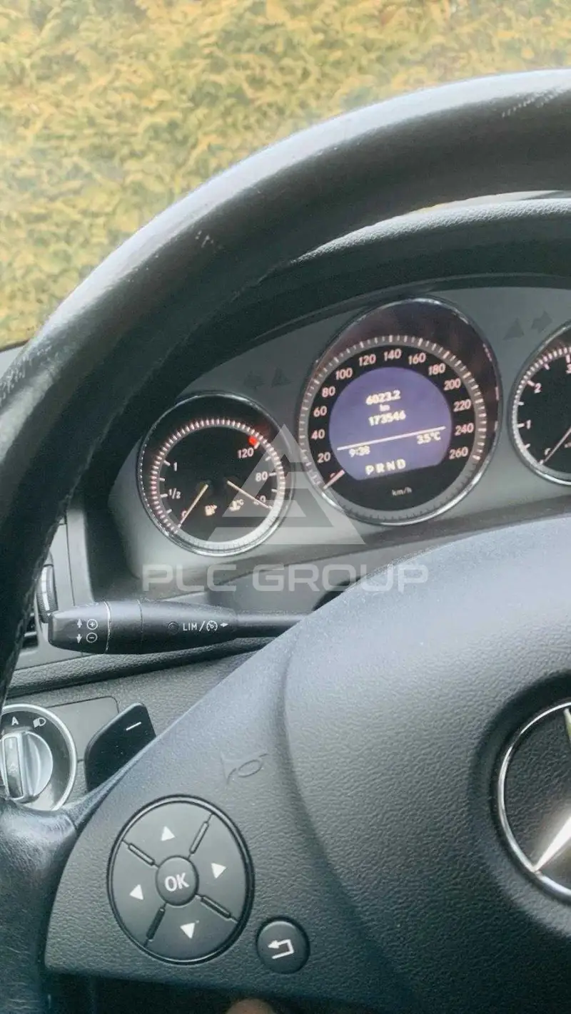 2010 Mercedes Benz 350