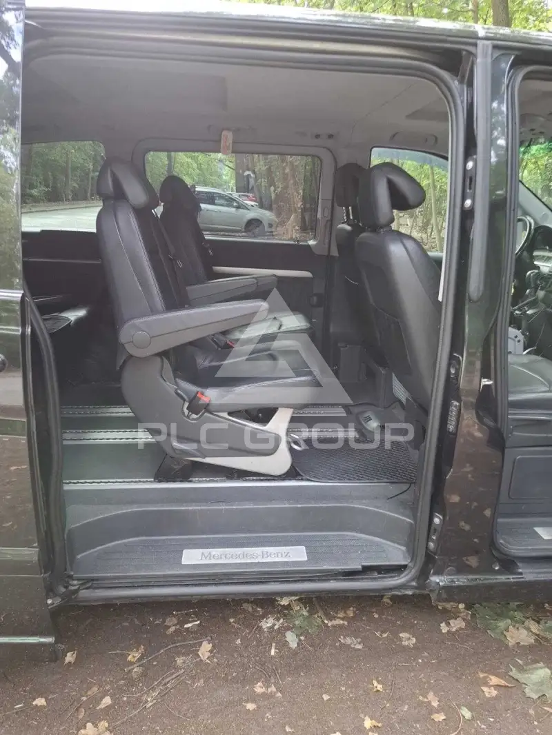 2010 Mercedes Benz Viano