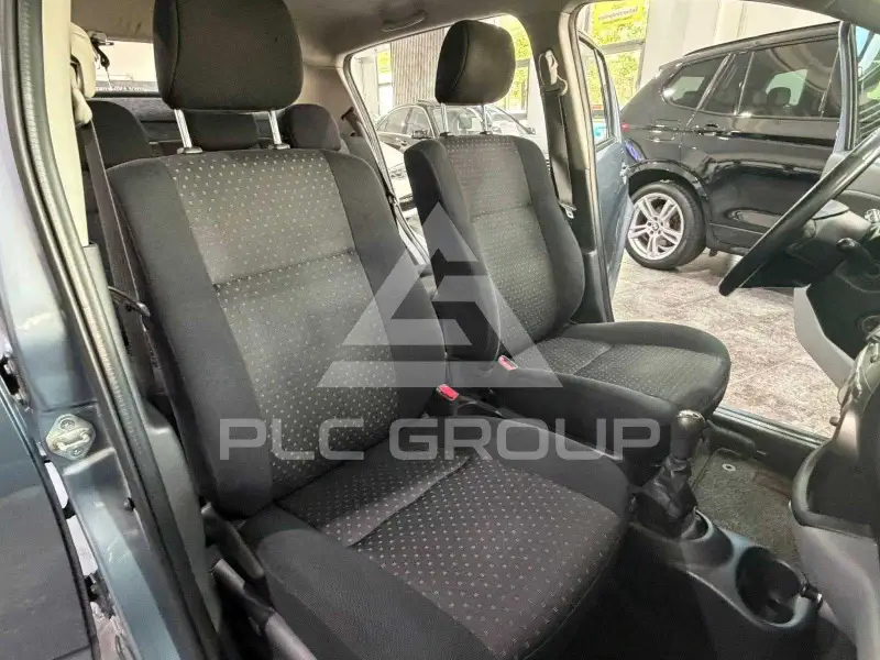 2010 Daihatsu Sirion