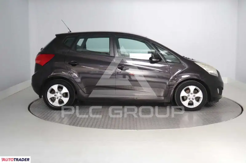 2010 KIA Venga