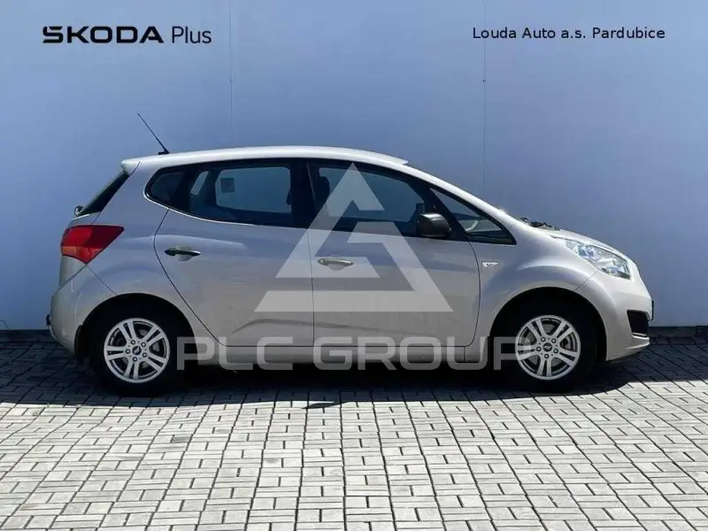2010 KIA Venga