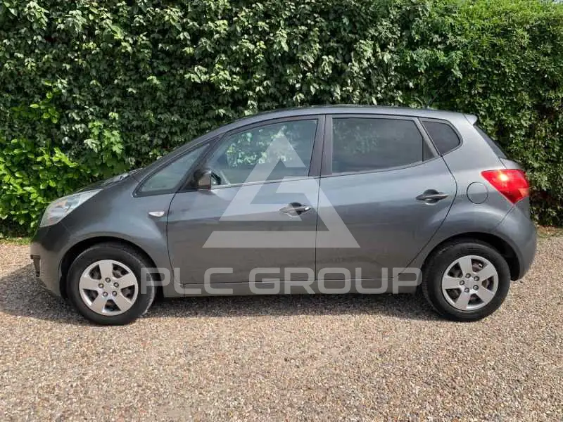 2010 KIA Venga